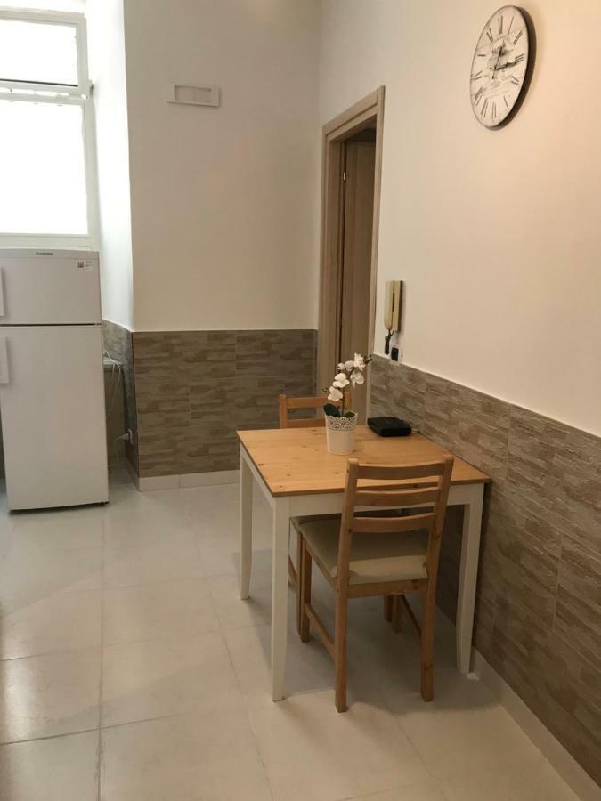 La Casa Di Flo Hotel Nápoly Kültér fotó