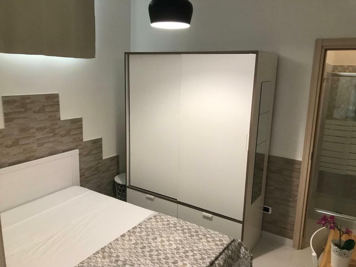 La Casa Di Flo Hotel Nápoly Kültér fotó
