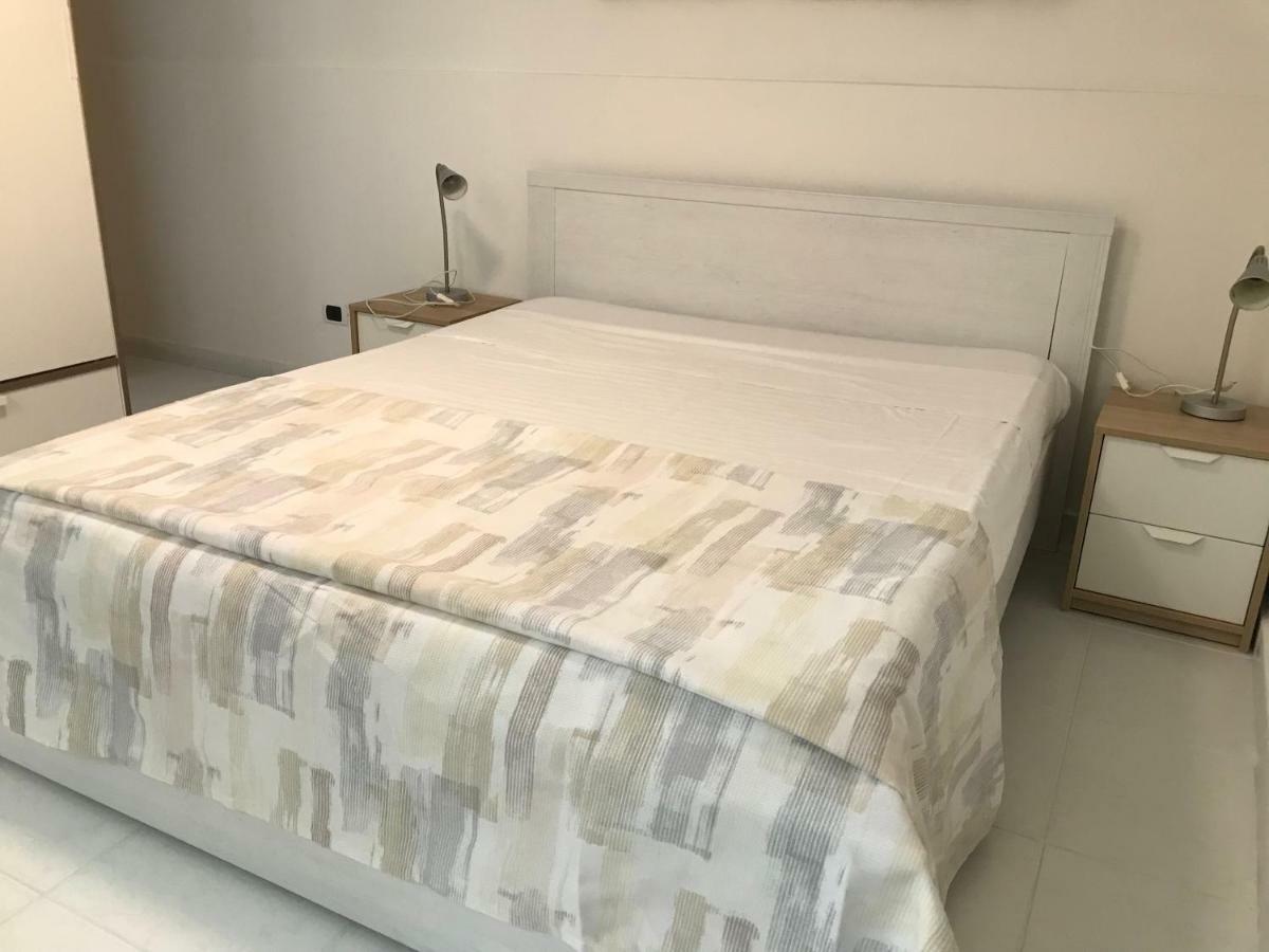 La Casa Di Flo Hotel Nápoly Kültér fotó